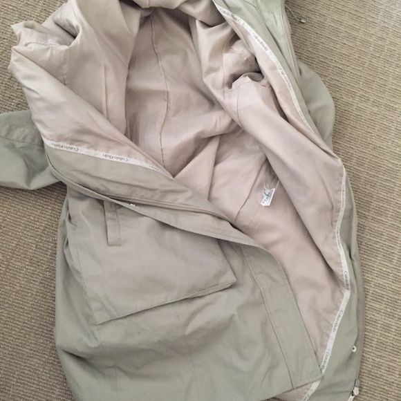 Calvin Klein trench coat - Picture 12 of 15